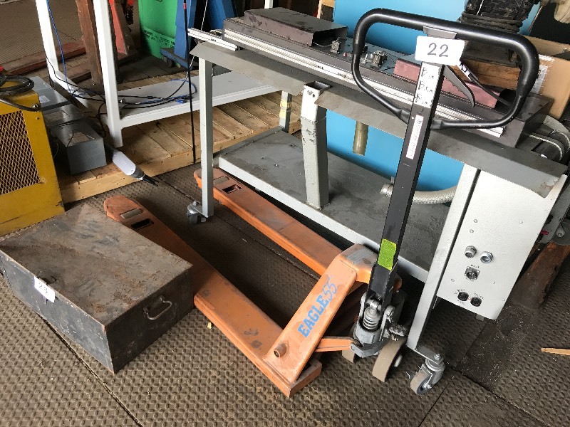 Pallet jack