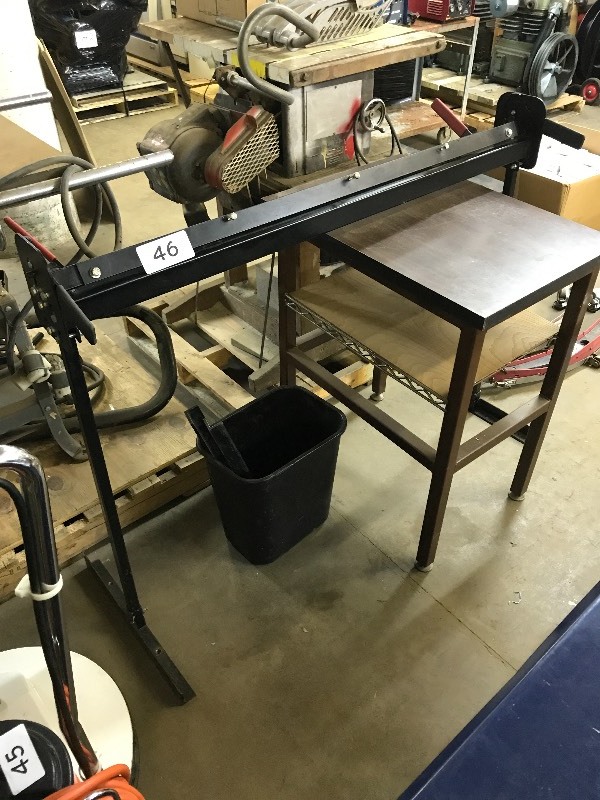 Light duty metal brake