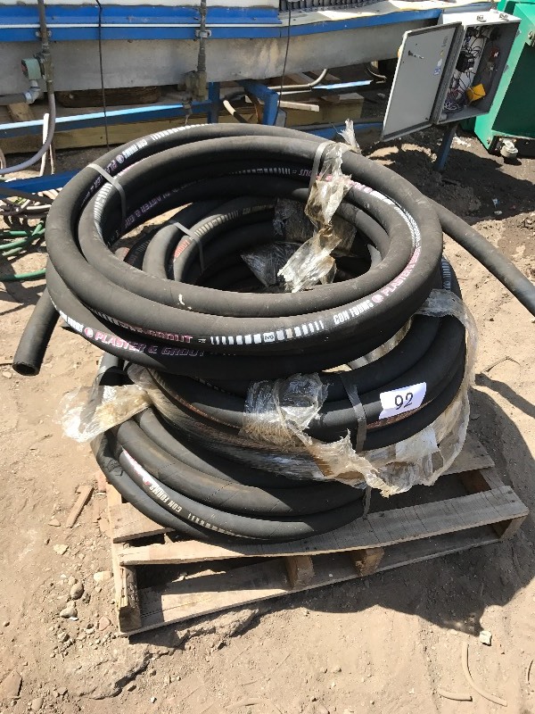 Lot of heavy duty hose sections