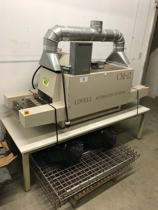 Conveyor oven
