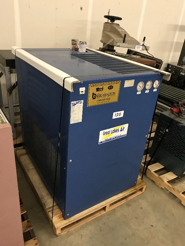 Refrigeration air dryer