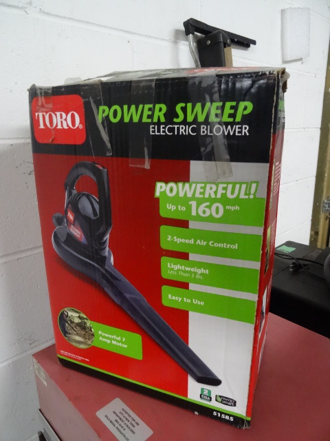 lot 16 image: Toro Power sweep electric blower