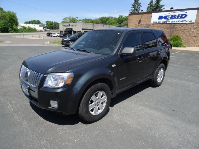 lot 4 image: 2008 Mercury Mariner