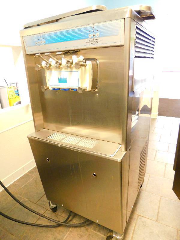 lot 214 image: TAYLOR SOFTECH ICE CREAM  YOGURT SOFT SERVE MACHINE