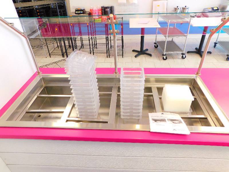 lot 261 image: DROP IN COLD BAR WITH INSERTS