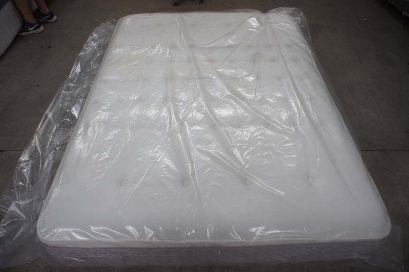 lot 25 image: New Queen Size Sealy - Gel Series Latimer II Plush Euro Pillowtop - Queen Size Mattress Mattress - MSRP $ 1899.99