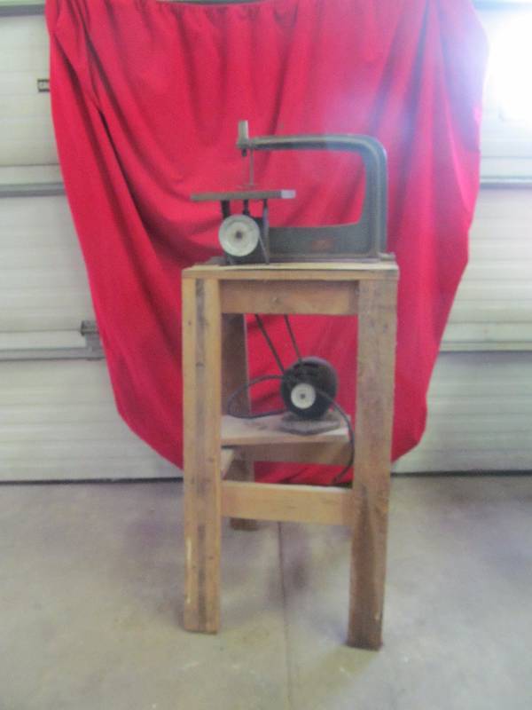 Scroll saw