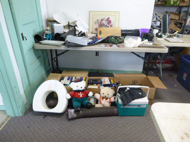 lot 26 image: Miscellaneous Items