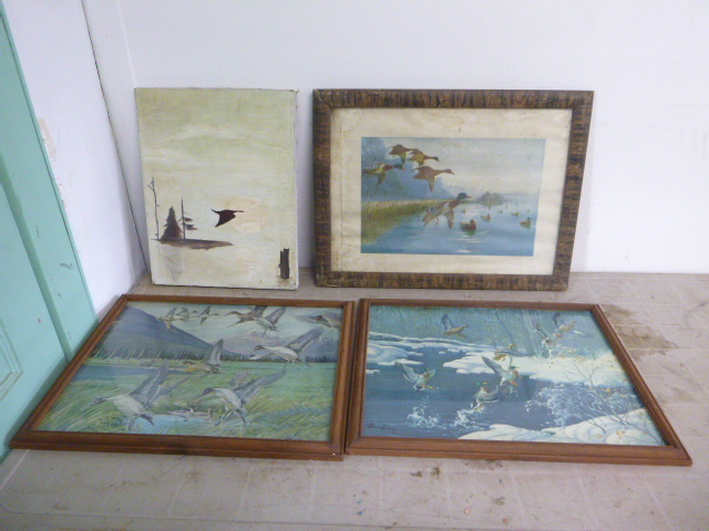 lot 32 image: 4 Framed Wildlife Pictures