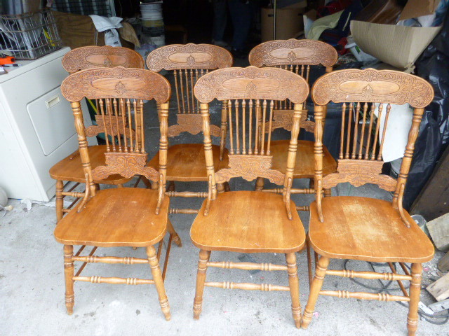 lot 41 image: 6 Dining Chairs