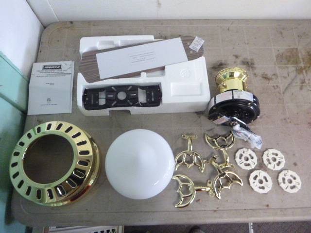 lot 77 image: Seasons Ceiling Fan