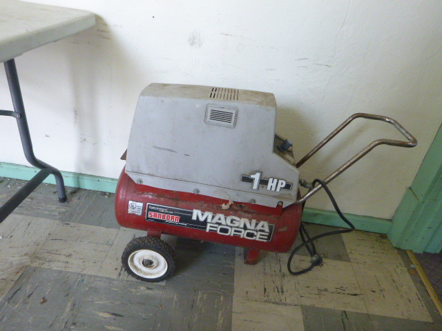 lot 90 image: Sanborn Magna Force Air Compressor