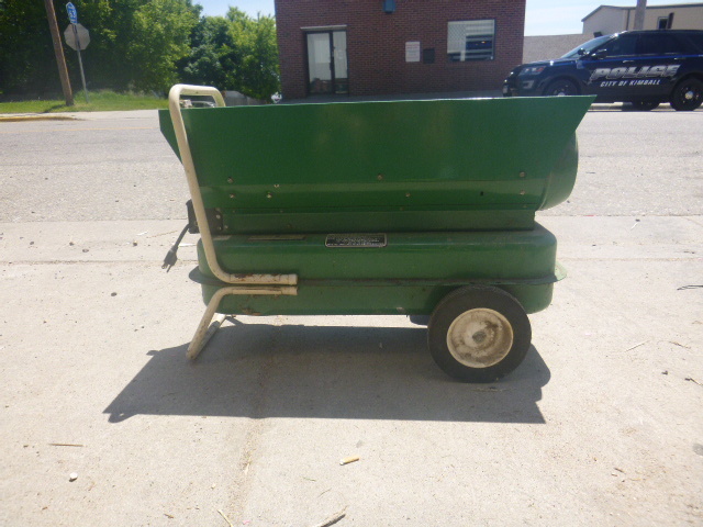 lot 118 image: The Green Line Kerosene Heater