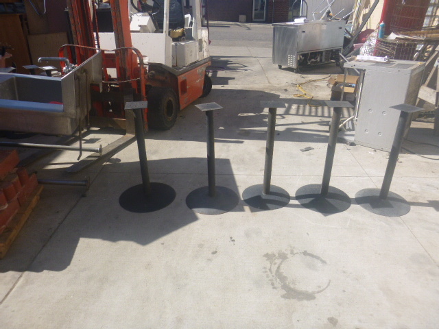 lot 137 image: 5 Table Stands