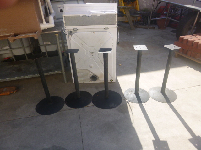 lot 138 image: 5 Table Stands