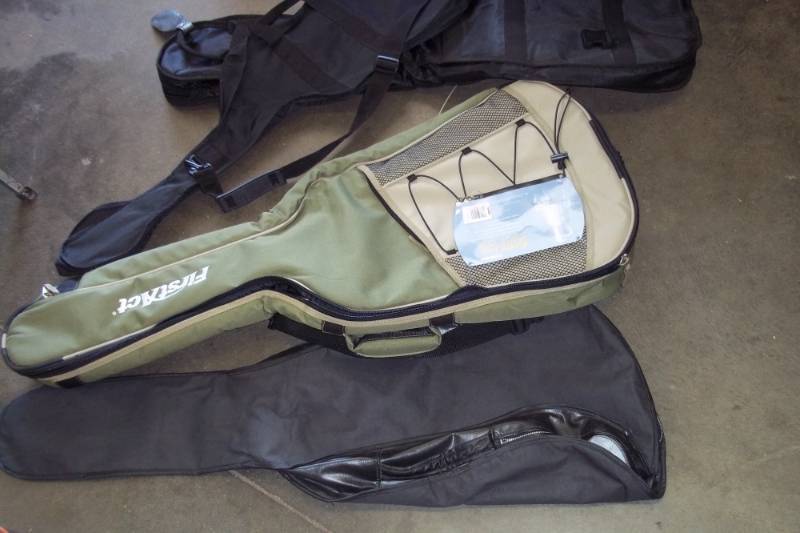 lot 39 image: Lot of 5 Guitar Cases