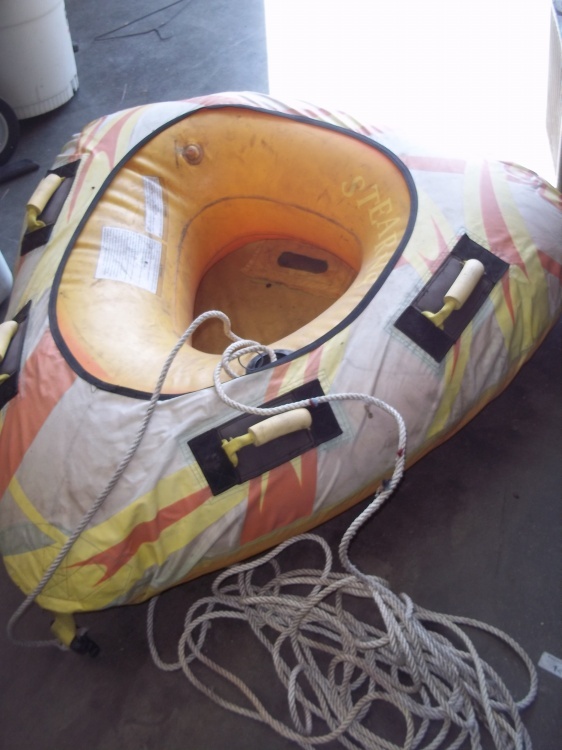 lot 79 image: Used towable with rope