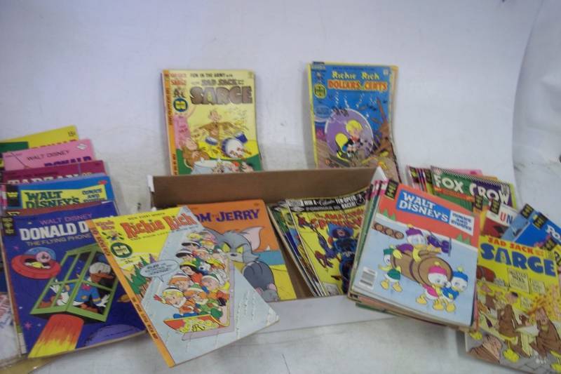 lot 83 image: Large lot of comic books