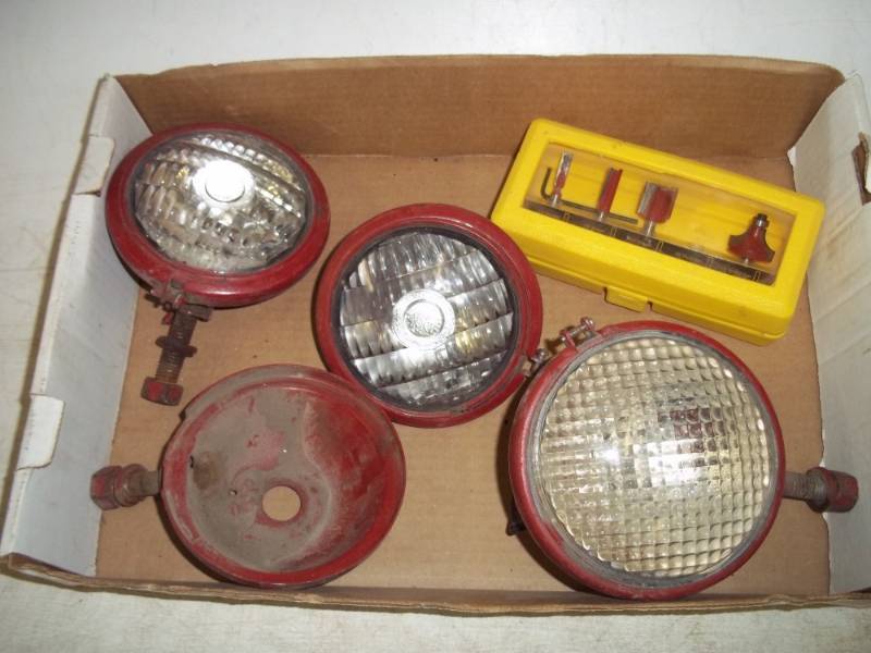 lot 98 image: Tractor Lights and router bits