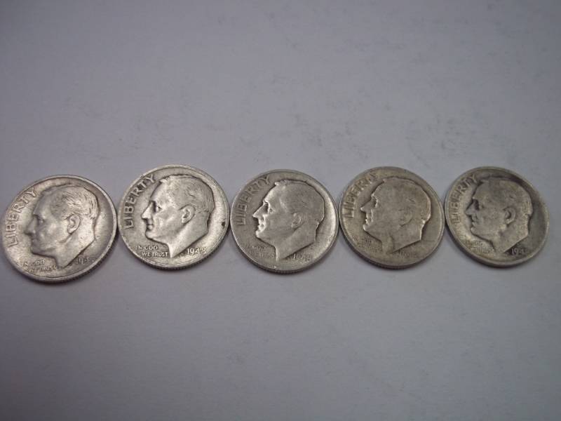 lot 103 image: Group Lot of 5  90% Silver Roosevelt Dimes 1947-1948
