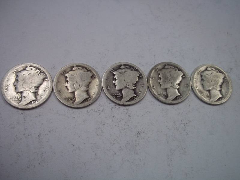 lot 111 image: Group Lot of 5  90% Silver Mercury Dimes