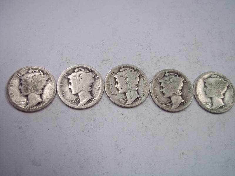 lot 112 image: Group Lot of 5  90% Silver Mercury Dimes