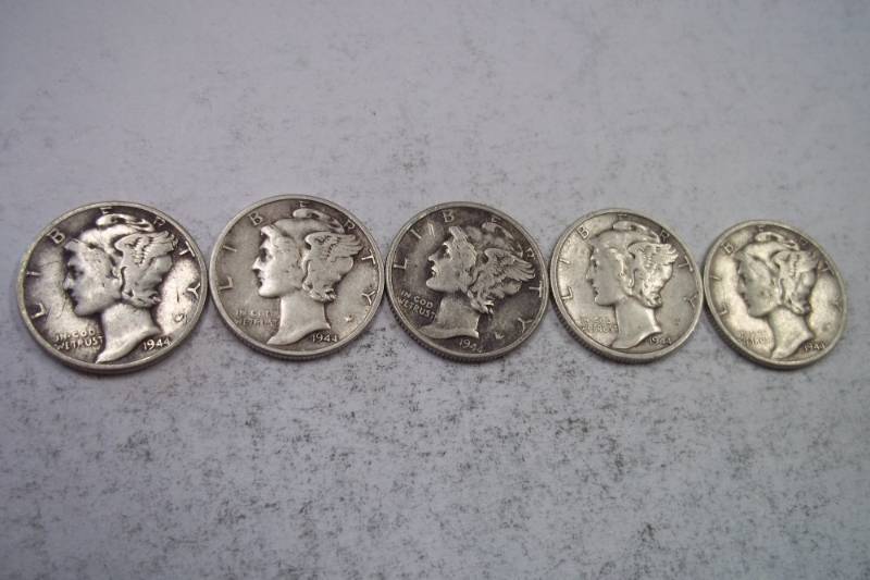 lot 159 image: Group Lot of 5  90% Silver Mercury Dimes 1944