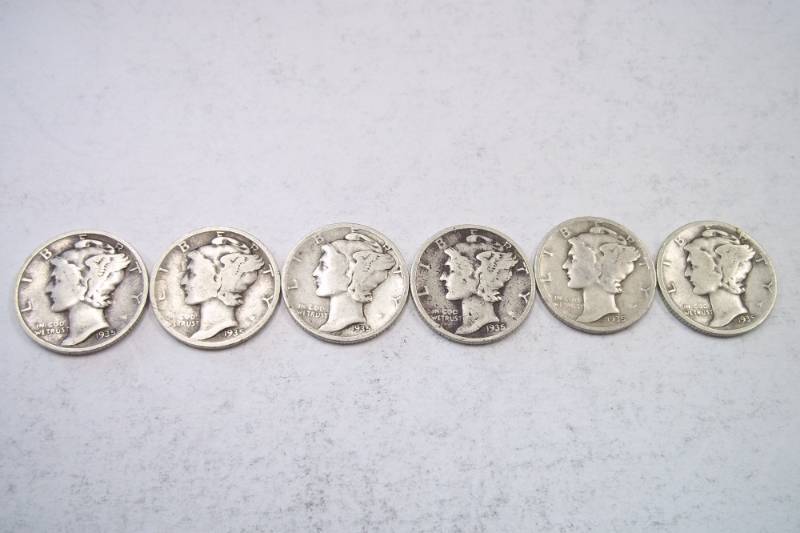 lot 187 image: Group Lot of 6  90% Silver Mercury Dimes 1935