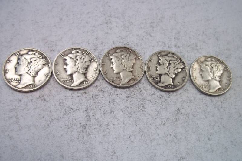 lot 196 image: Group Lot of 5  90% Silver Mercury Dimes 1941