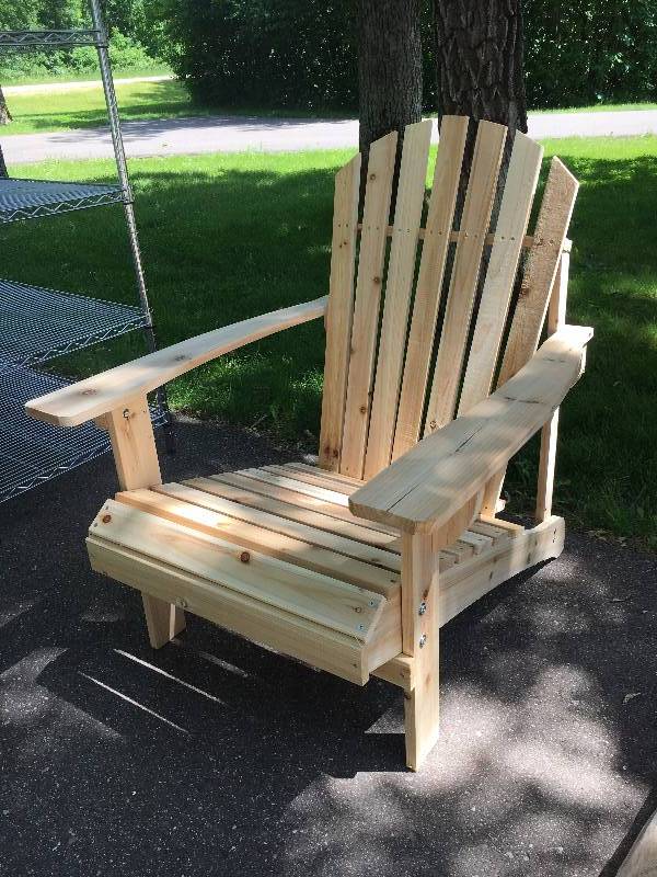 NEW - Adirondack Chair _ unfinished