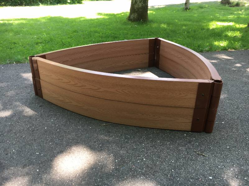 Frame it all _ Curved Raised Garden Kit