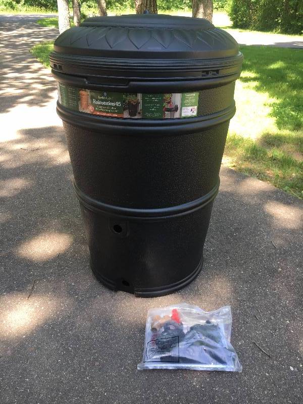 NEW - 45 Gallon Rain Barrel