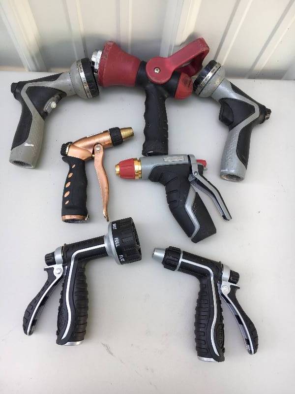 Lot of 7 _ Hose Sprayers