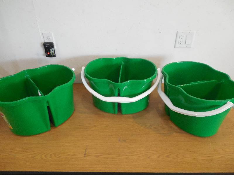 lot 79 image: (3) Libman 4 Gal. Clean and Rinse Bucket