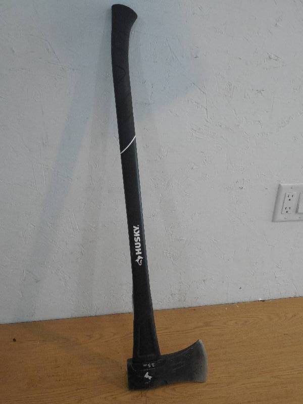 3.5 lb. Premium Single Bit Michigan Axe with 34 in. Fiberglass Handle 3.5 lb. Premium Single Bit Michigan Axe with 34 in. Fiberglass Handle
