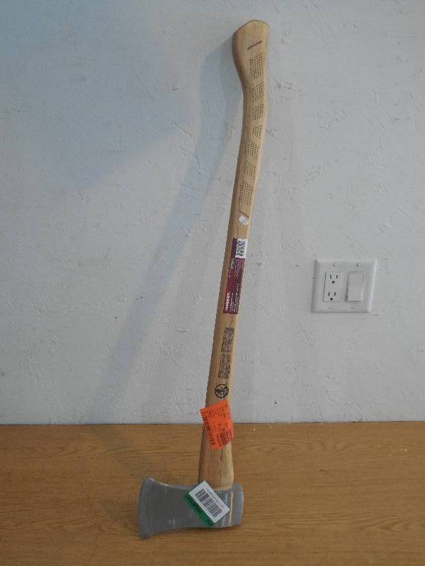 lot 34 image: 3.5 lb. Single Michigan Bit Axe with 34 in. Hickory Handle