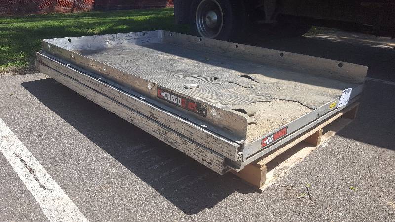 lot 52 image: Cargo Glide 1000XL