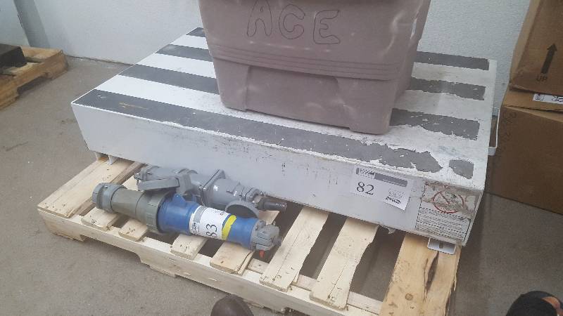 lot 82 image: Weather Guard Pull out Storage Box