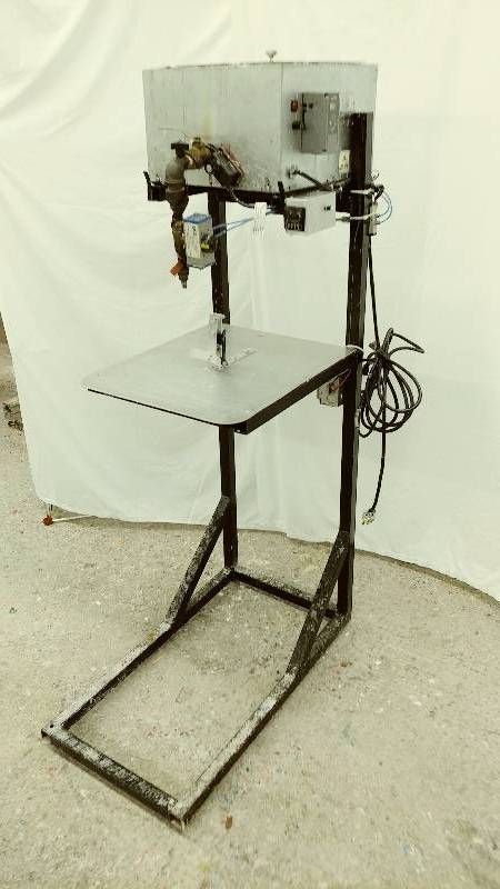 lot 205 image: Wax Dispensor