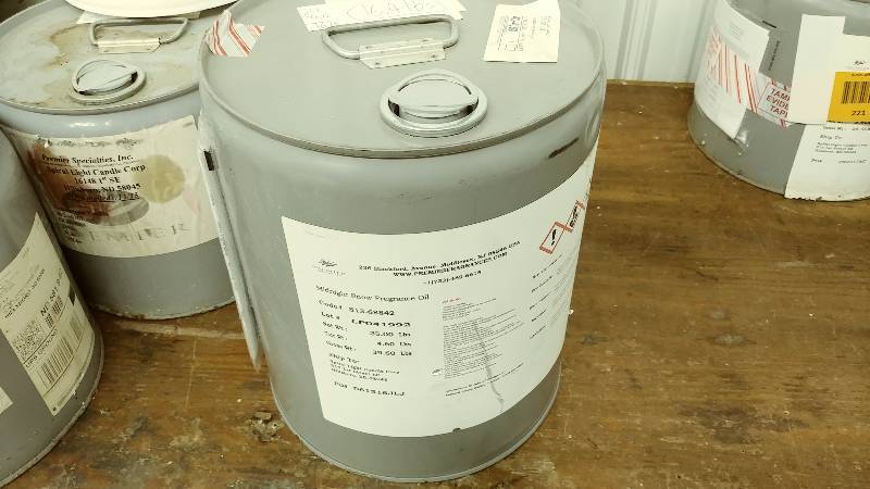 lot 223 image: 16.41lbs of Moonlight Snow Fragrance Oil