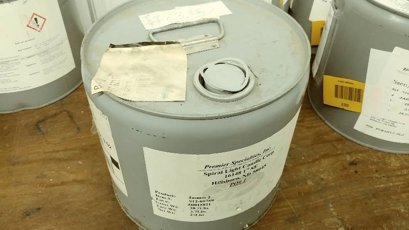 lot 232 image: 3.3lbs of Jasmine 2  Fragrance Oil