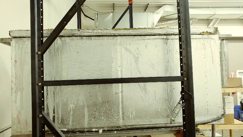 lot 212 image: 750LB Wax Tank