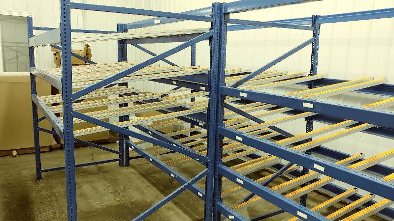 lot 101 image: Flow Racks