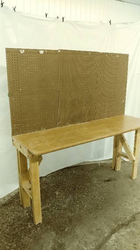 lot 111 image: Custom Workbench