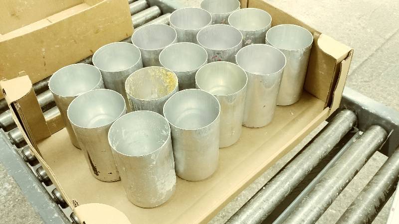 lot 420 image: 15 - 4x6.5 Candle Molds