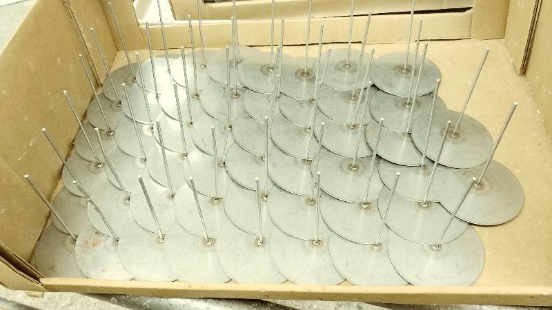 lot 413 image: 50 - 5in Candle Pin with Base