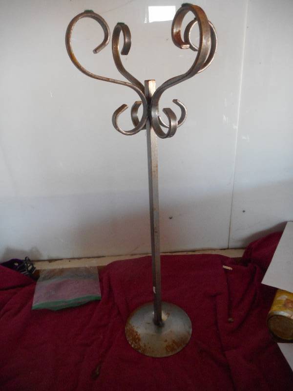 VINTAGE IRON TABLE BASE