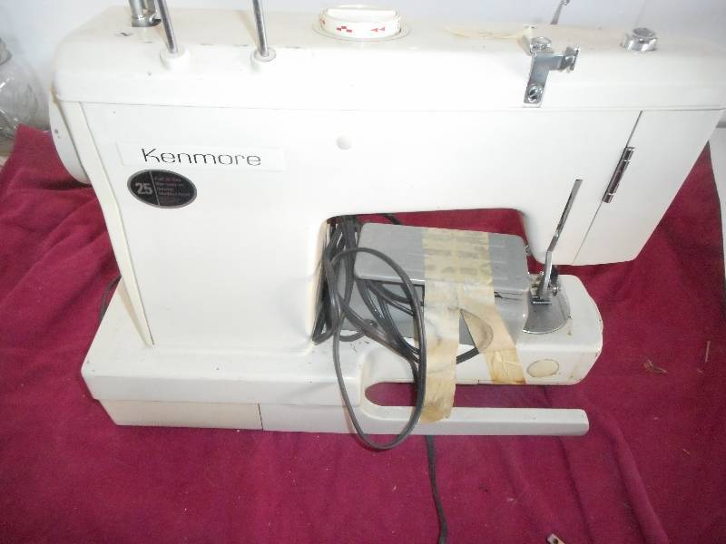 KENMORE PORTABLE SEWING MACHINE