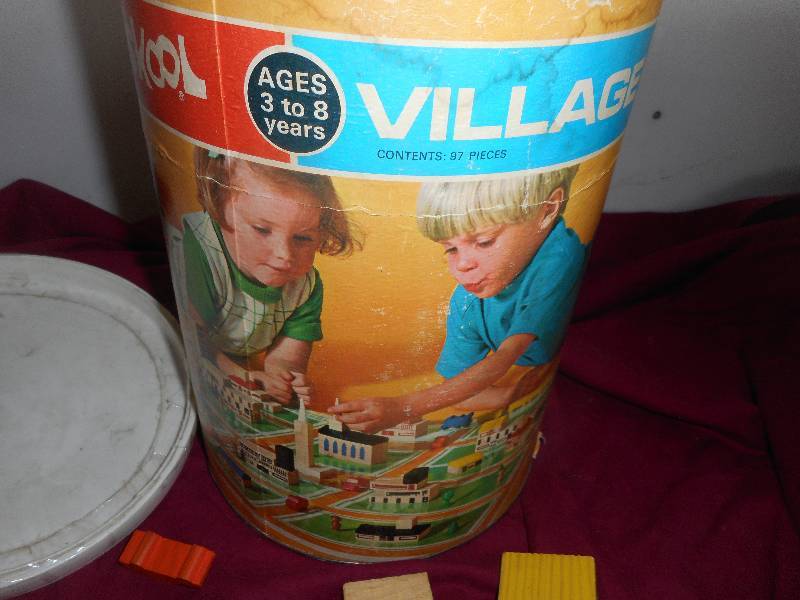 VINTAGE BLOCK VILLIAGE SET