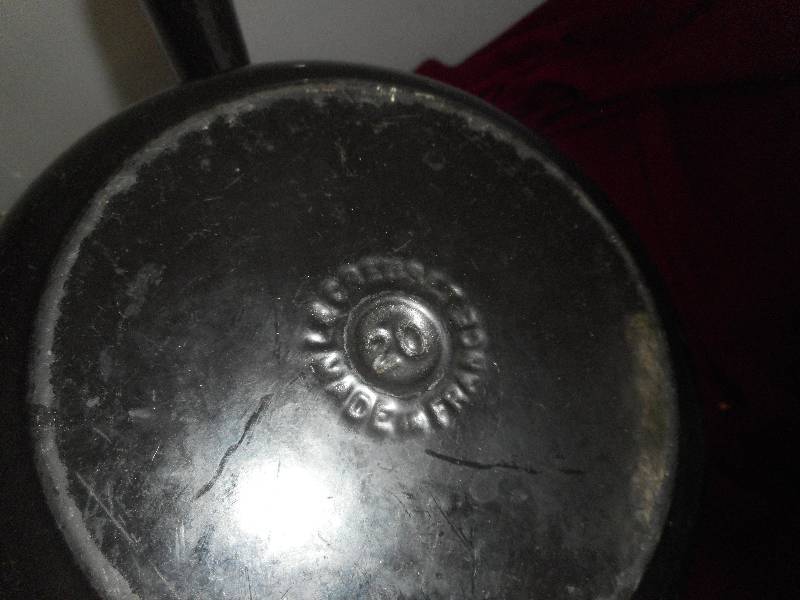 ANTIQUE LECREUSET KETTLE